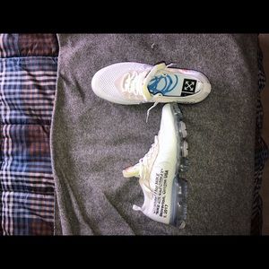 Nike off white vapormaxes size 10